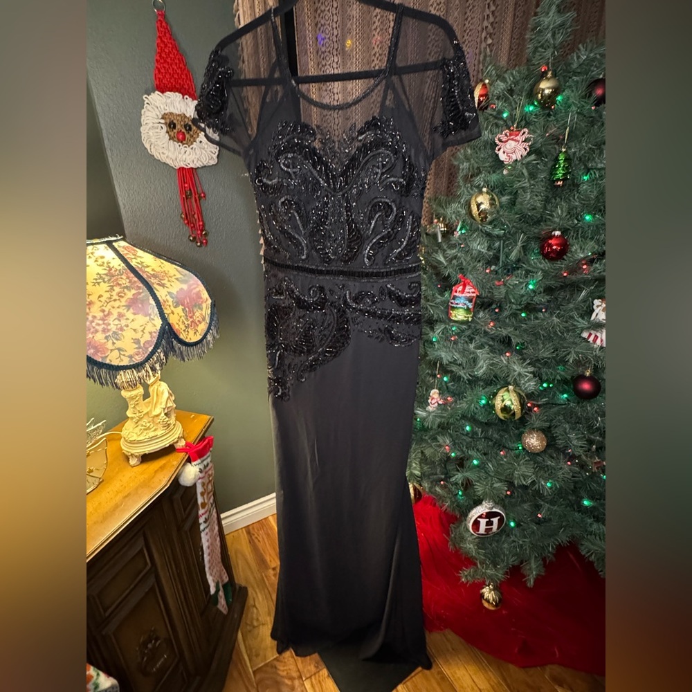 VTG Elegant Black Evening Dress